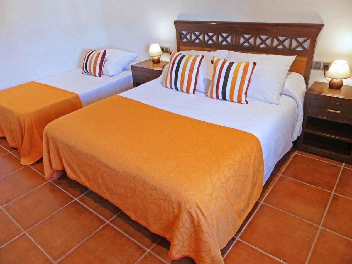 Hotel & Golf Ca La Caputxeta Castello d'Empuries Bagian luar foto